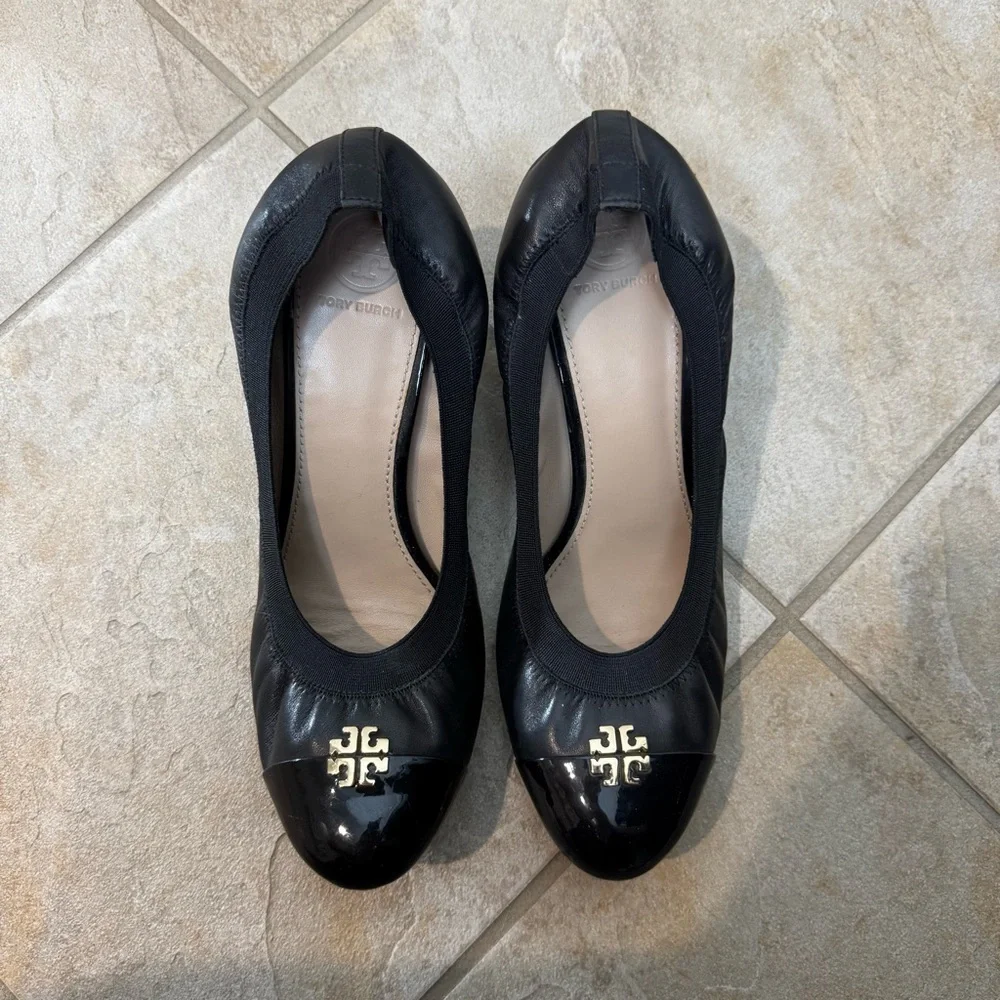 Tory Burch Jolie Cap Toe Wedge Pump Black Size 10